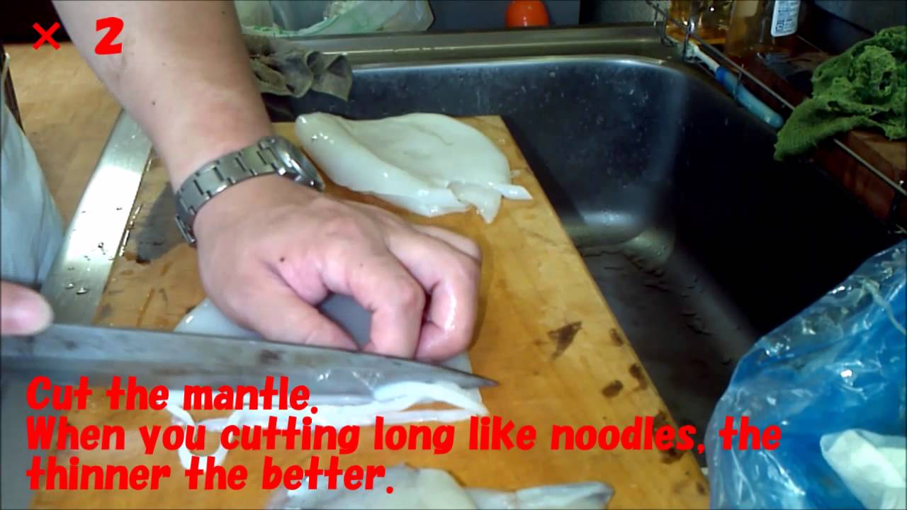 How to dress squid: Sashimi prep. Japanese cuisine.