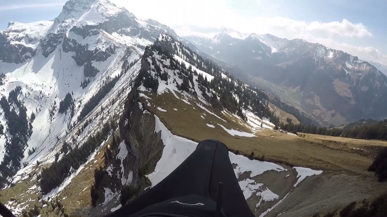 Gleitschirmflug vom Brunni Engelberg
