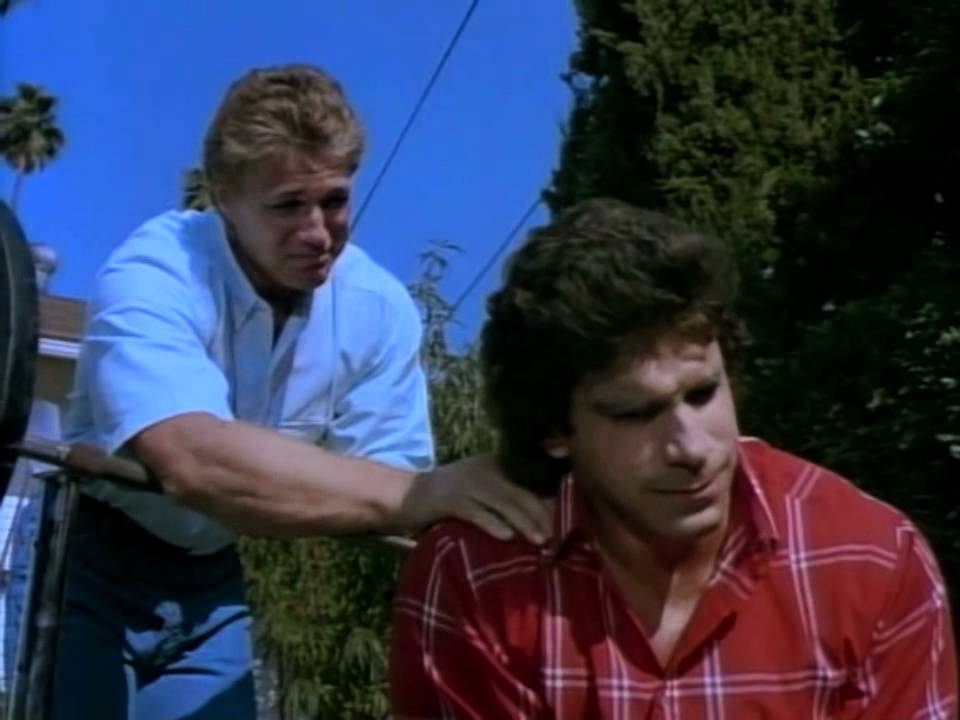 Reb Brown and Lou Ferrigno crying in Cage