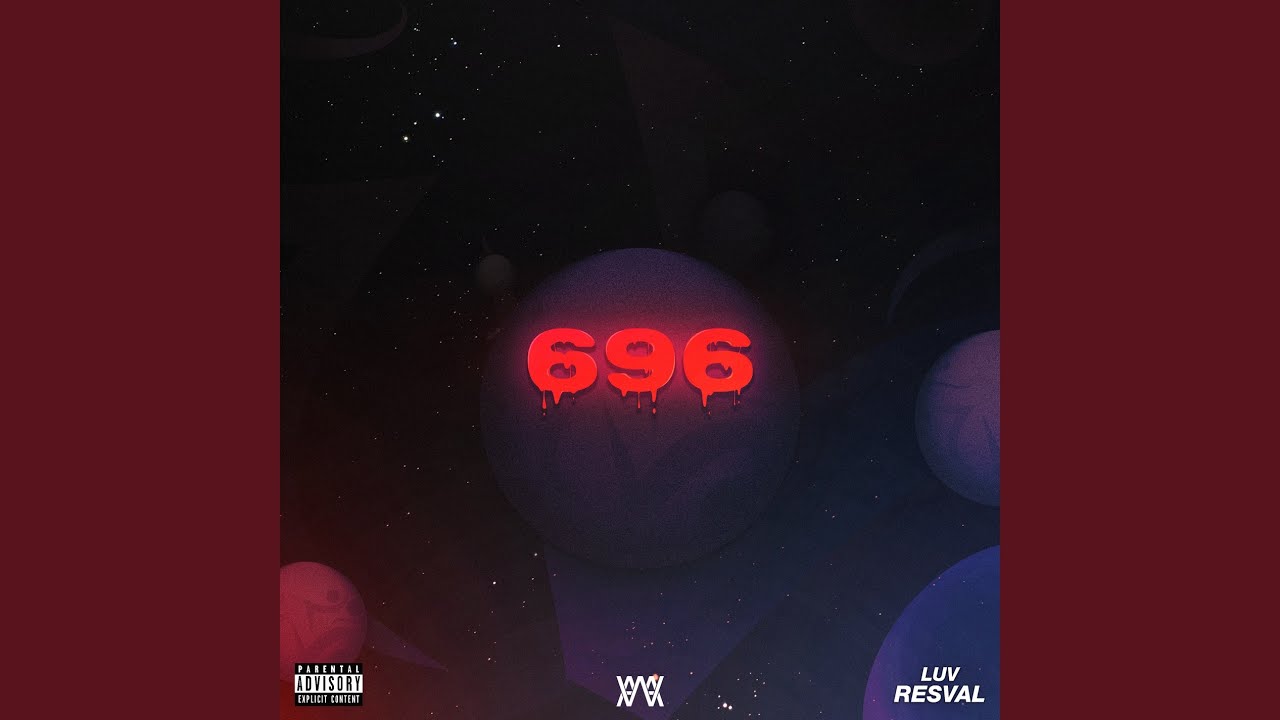 696