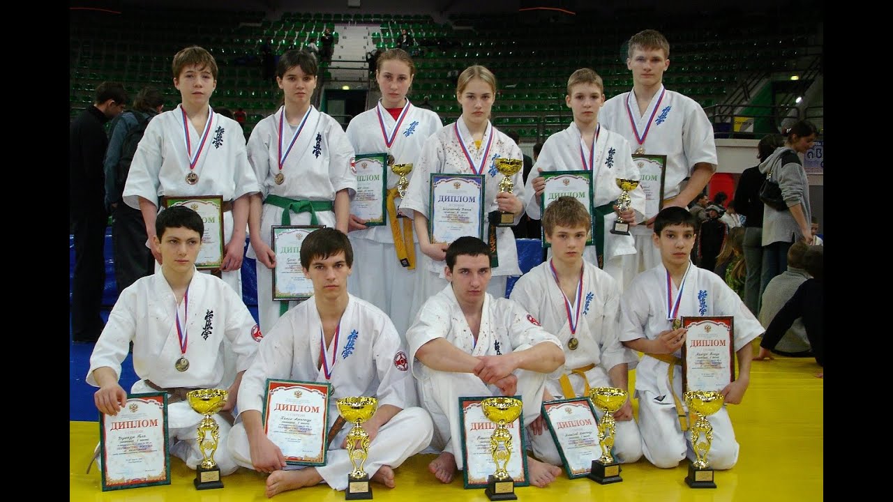 Михайлов Александр - Первенство России 2005 по киокусинкай каратэ - 3ий бой/ 1 место у сборной СПб