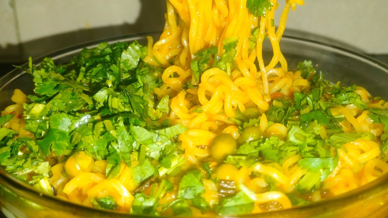 Tadke wali tasty masala Maggie 😋✨......