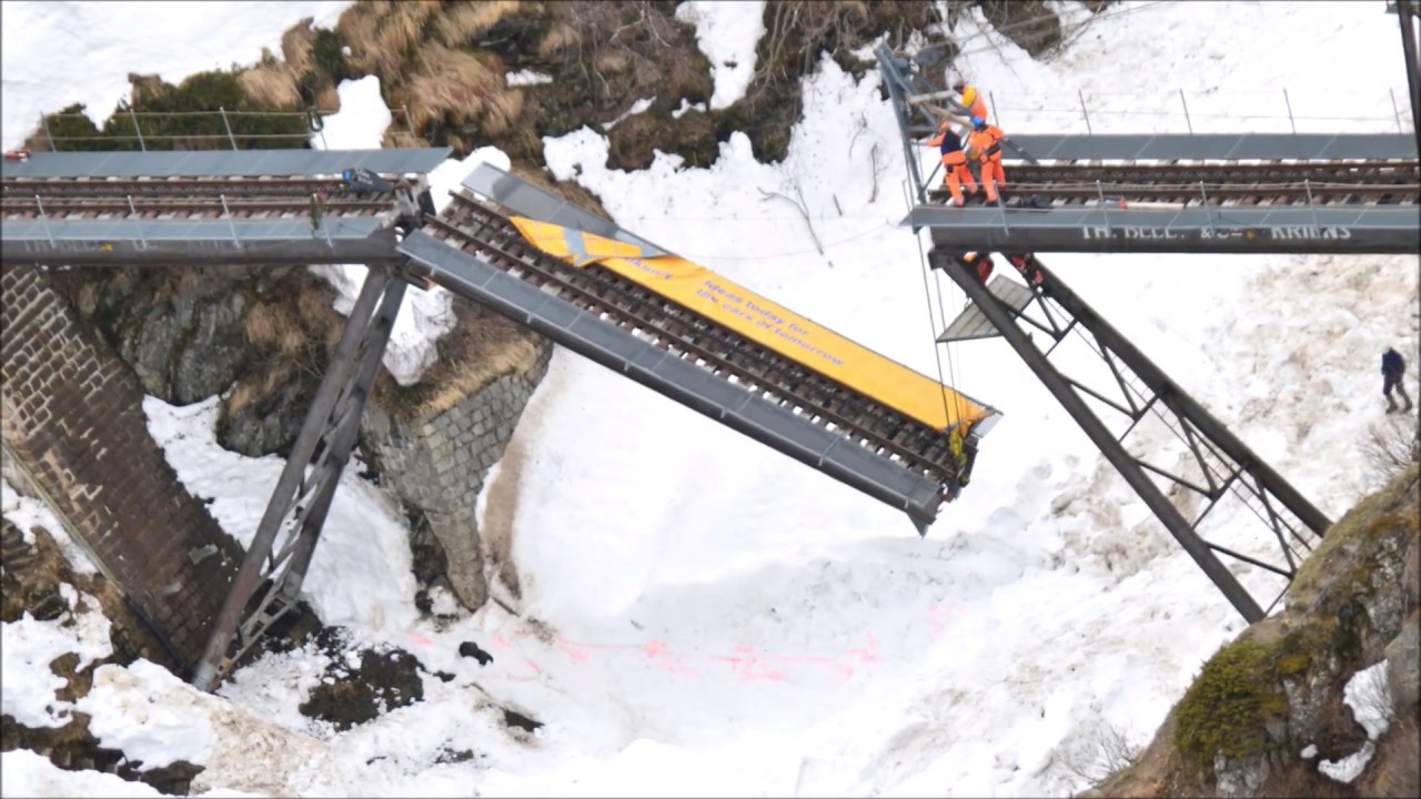 Aufbau der Steffenbachbrücke im Zeitraffer 2019