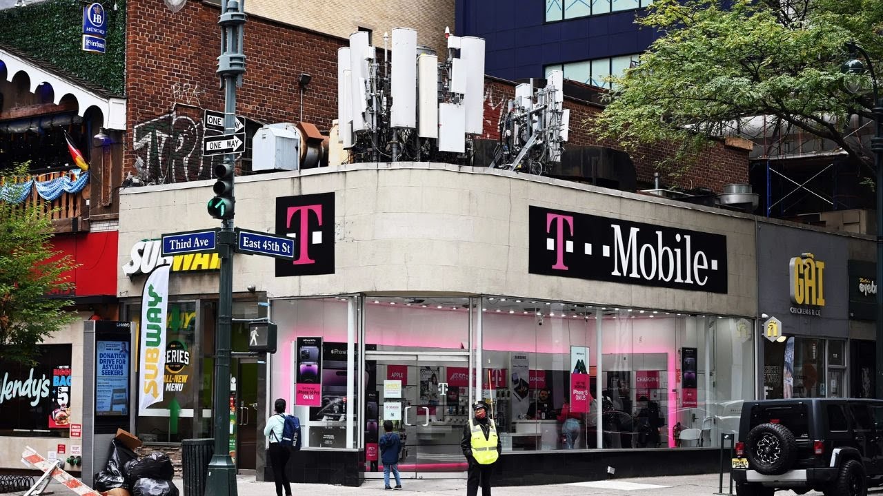 T-Mobile is planning a big announcement this weekend, but what could it be?