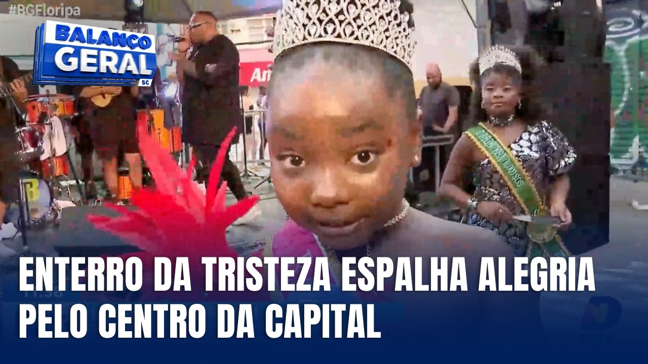 Bloco Enterro da Tristeza anima o Centro no Carnaval da capital