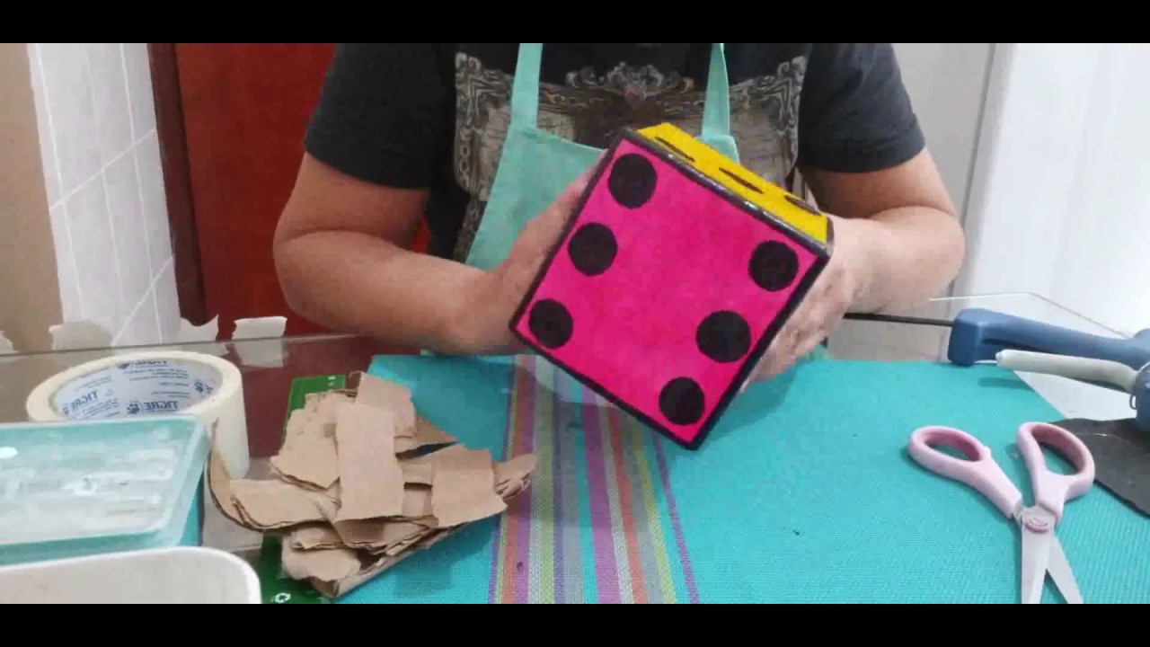 DADO feito em papelão - muito fácil!