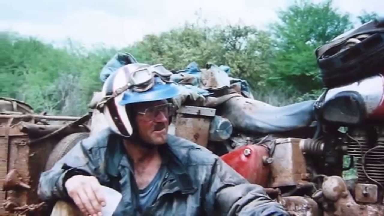 Het aarden Beest. Impressie van een 43 000 kilometer, jaarlange motorreis door Afrika in 9 minuten.