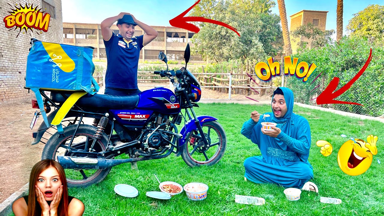 لما ام كشري تشتغل دلفري في مطعم كشري معا ابنها ( ام كشري كلت الطلبات كلها ) 😂😂 عمر الزير