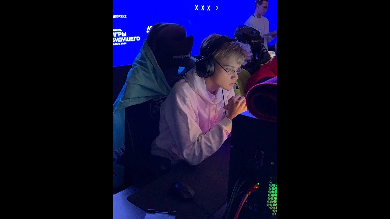 RE8: Руки в брюки, а пальцы в разные стороны #residentevil #requiem  #twitch #shorts