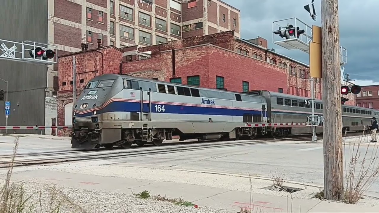 Amtrak 164 Leads Borealis 1333 and KCSM 4735 Leads CPKC 249 + More!