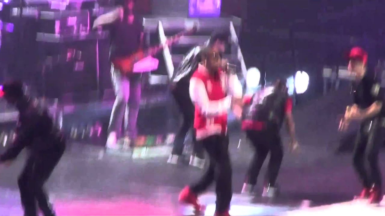 Justin Bieber Baby ft. Ludacris at Madison Square Garden on August 31 2010