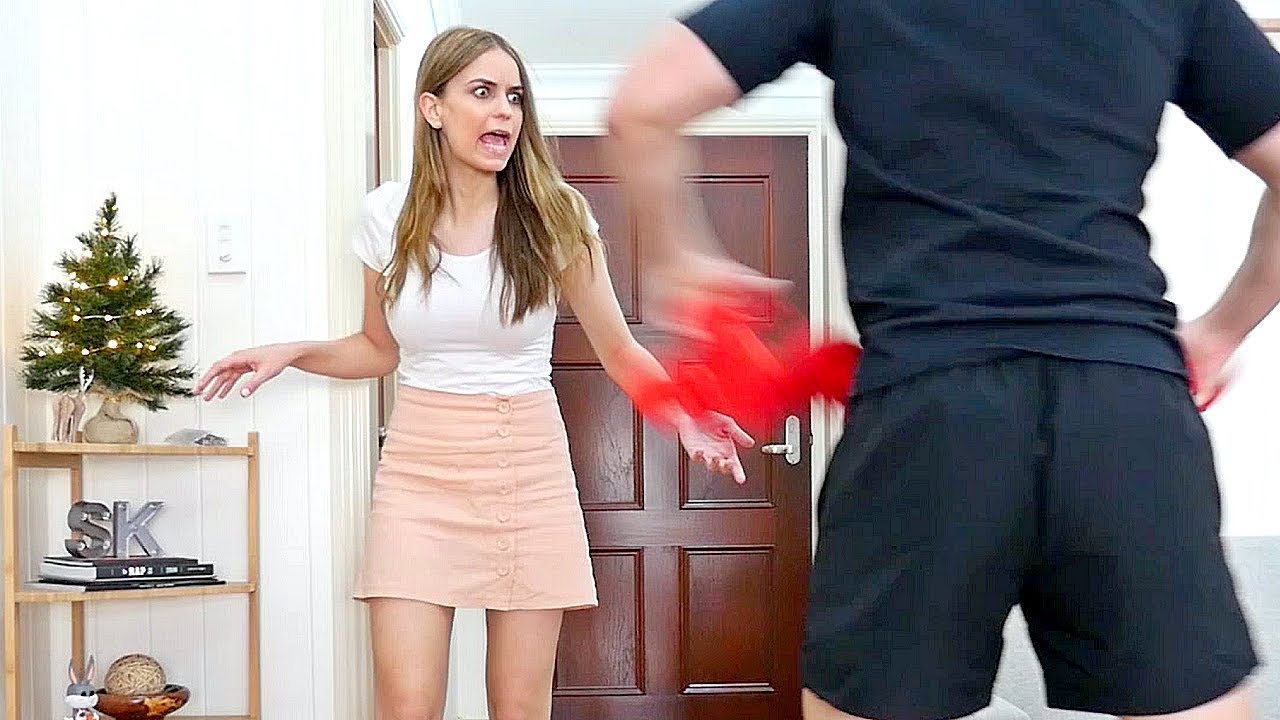 MY GIRLFRIEND RUINED CHRISTMAS PRANK!