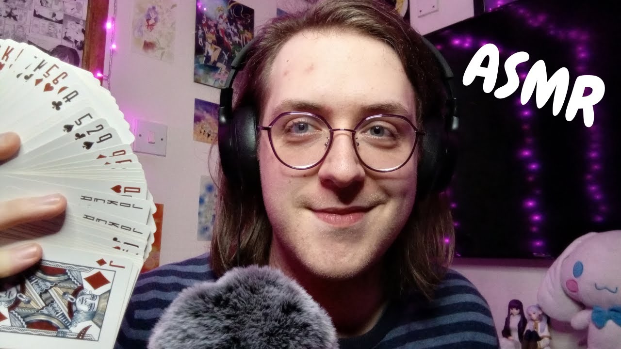 Лучший друг, увлекающийся ASMR, научит вас совершенно новой карточной игре!