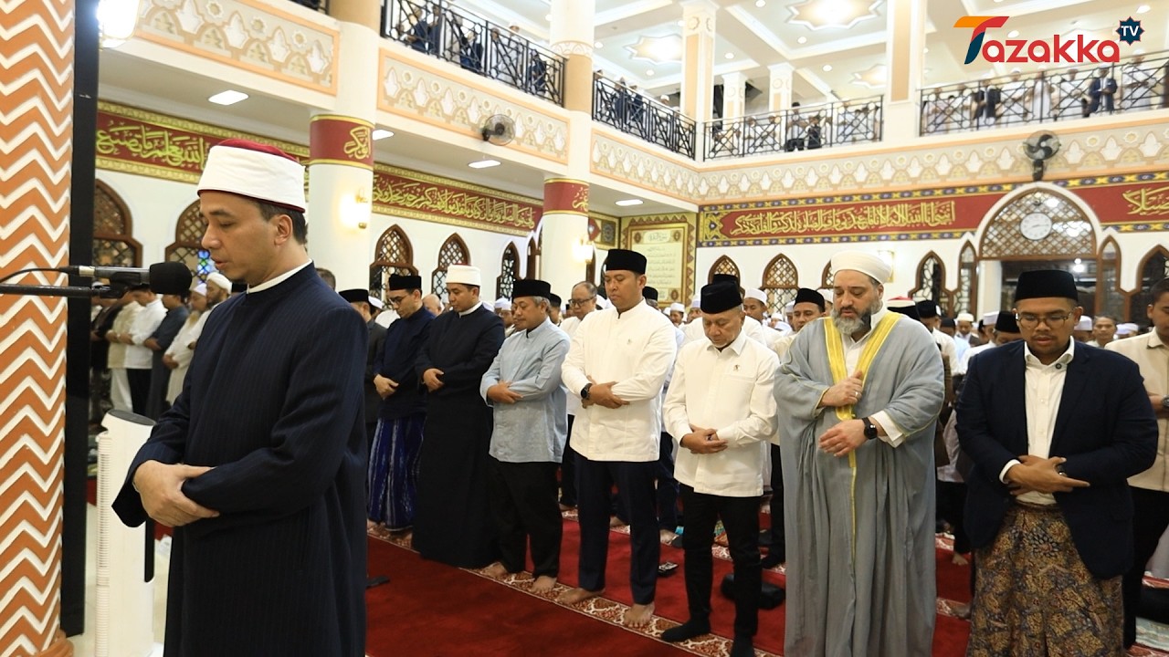 Menko Pangan dan Wamentan RI Ikuti Shalat Tarawih di Tazakka