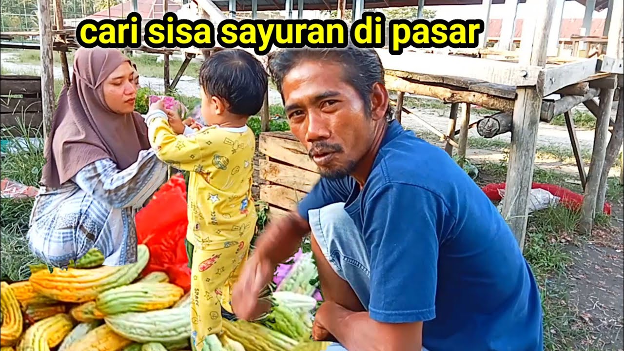 cari sisa sayuran di pasar