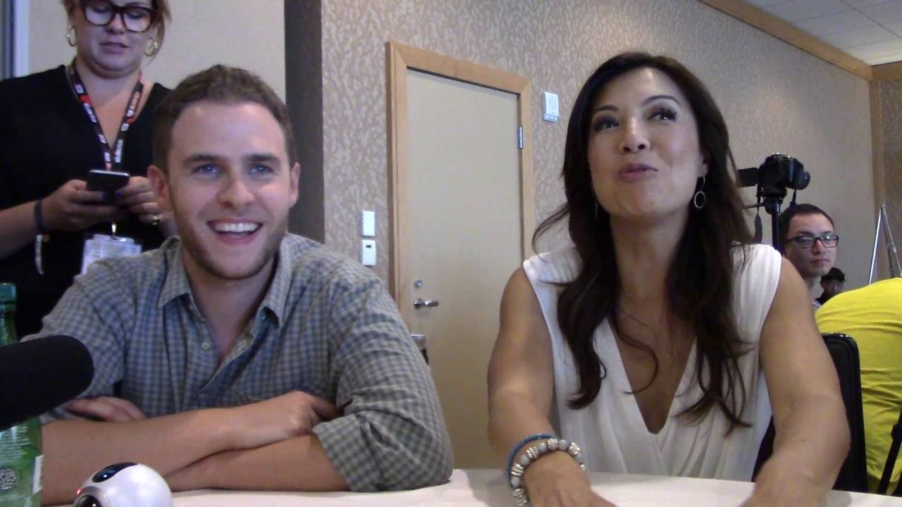 Agents of Shield -  Ian De Caestecker/Ming Na Wen - SpoilerTV SDCC 2016 Interview