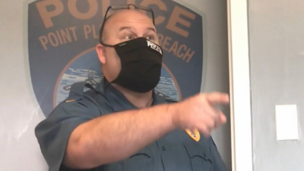 It&rsquo;s so sad he actually thinks he is helping - Lt. on crack