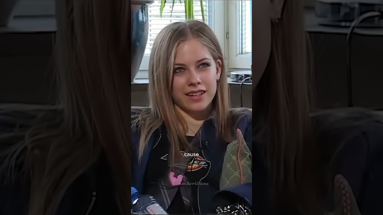 Avril Lavigne Losing grip favorite song in 1st album 
