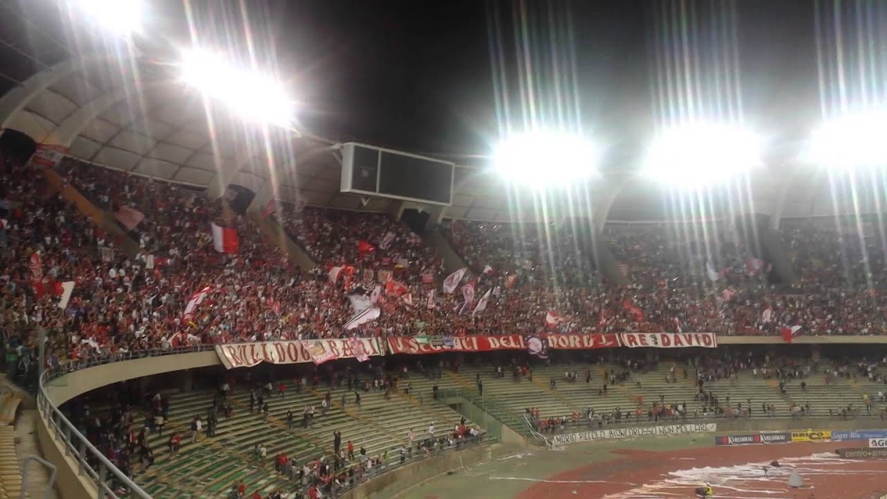 Chi non salta insieme a noi cos'è è Avellino! Bari