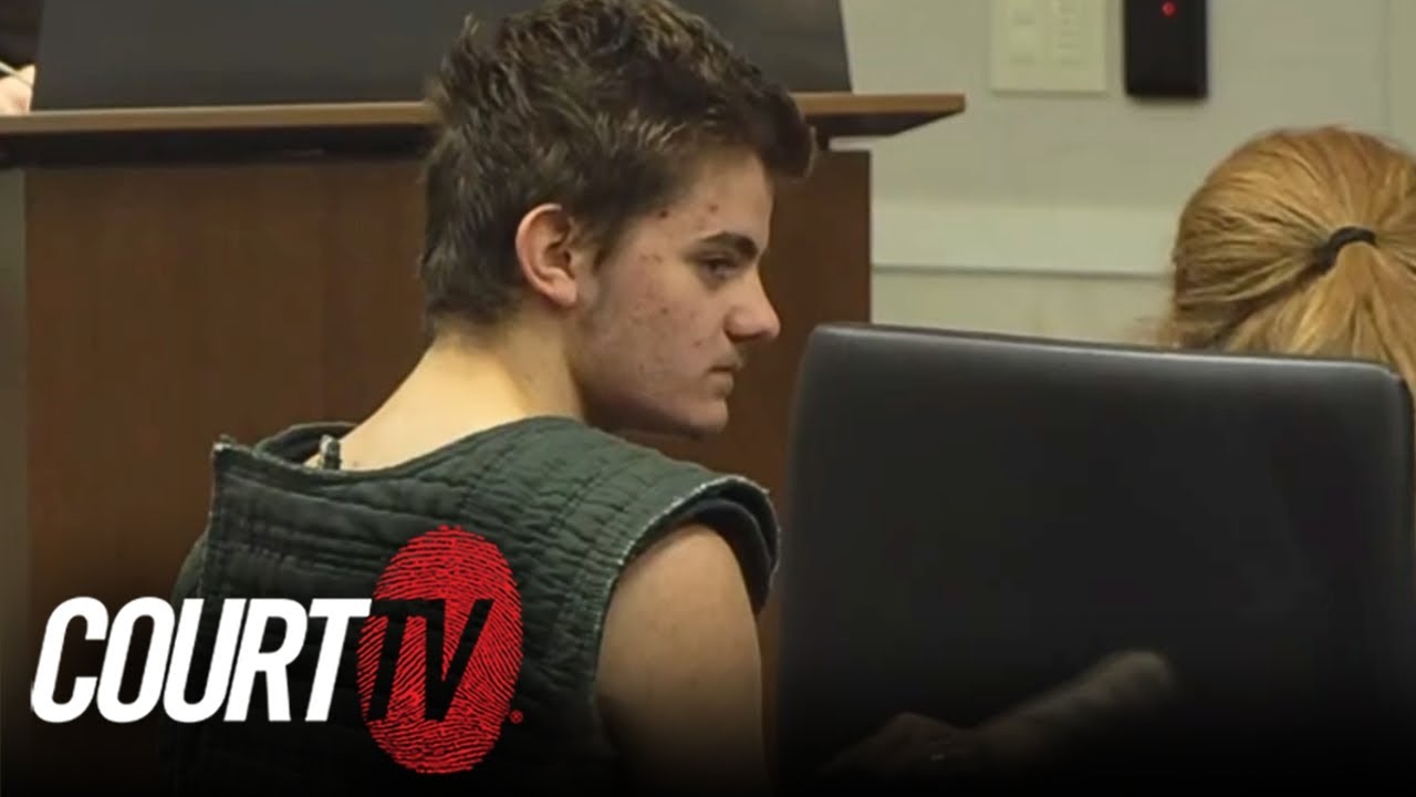 Teen Accused of Killing Parents, Lives with Decomposing Bodies