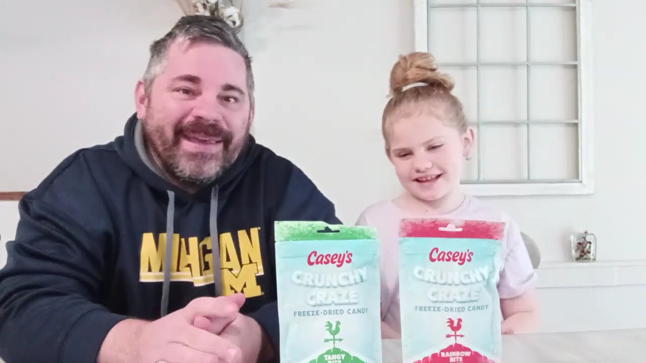 Maddie Tries Freeze dried candy