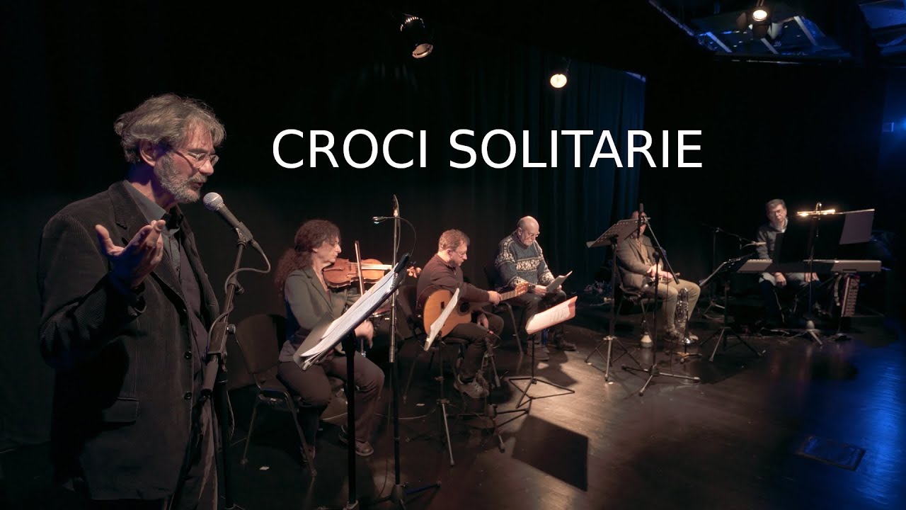 LA FAVOLA DI NATALE - Croci solitarie