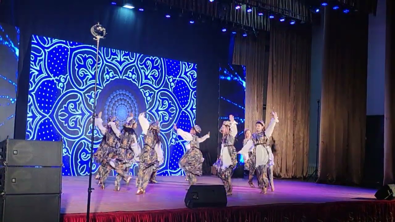 Uzbek dance