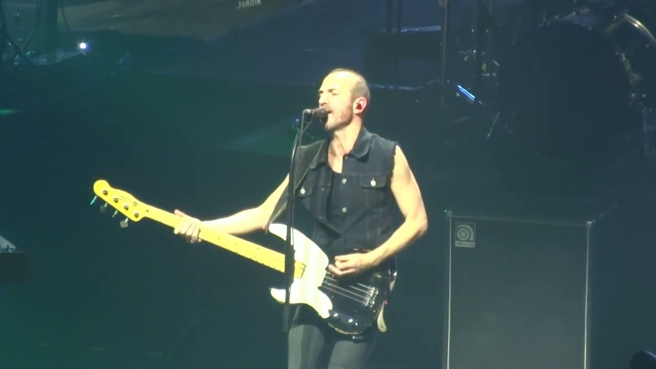 Calogero       A .M .O .U. R   TOUR   Zenith de Caen  31.01.2024    Juste une chanson