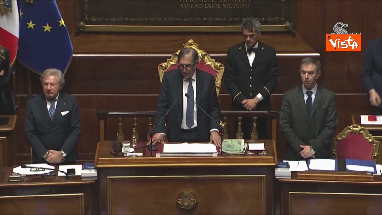 Morte Umberto Bossi, il minuto di silenzio in Senato per il fondatore della Lega Nord