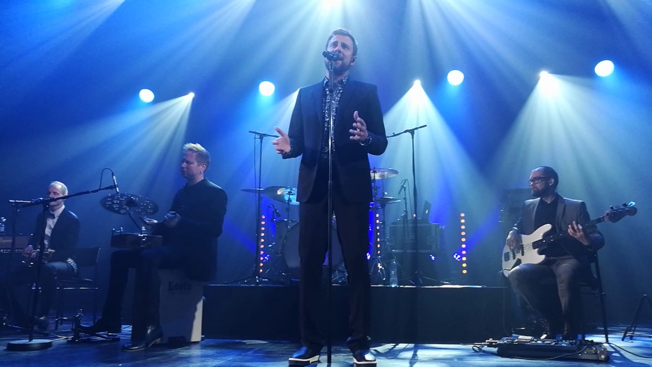 Neljänsuora - Kivinen tie