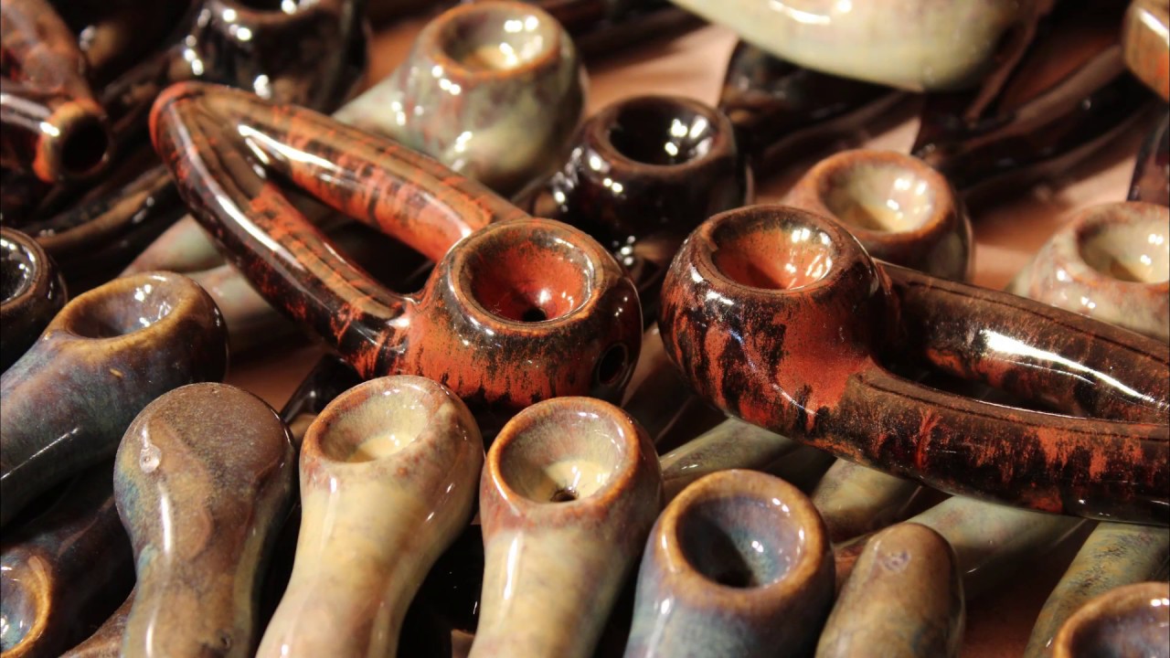 ceramic art techniques: making clay smoking pipes