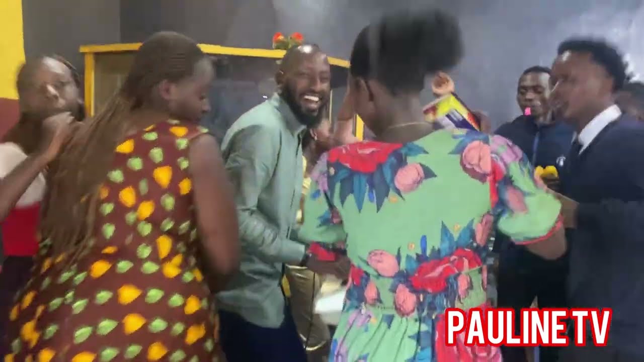 Dr BEA 🔥 AKOZE AMATEKA #Murinyamata #Umukunga UNDASANZWE HAMWE NA PIANIST #BEA Kumva🇰🇪🇰🇪