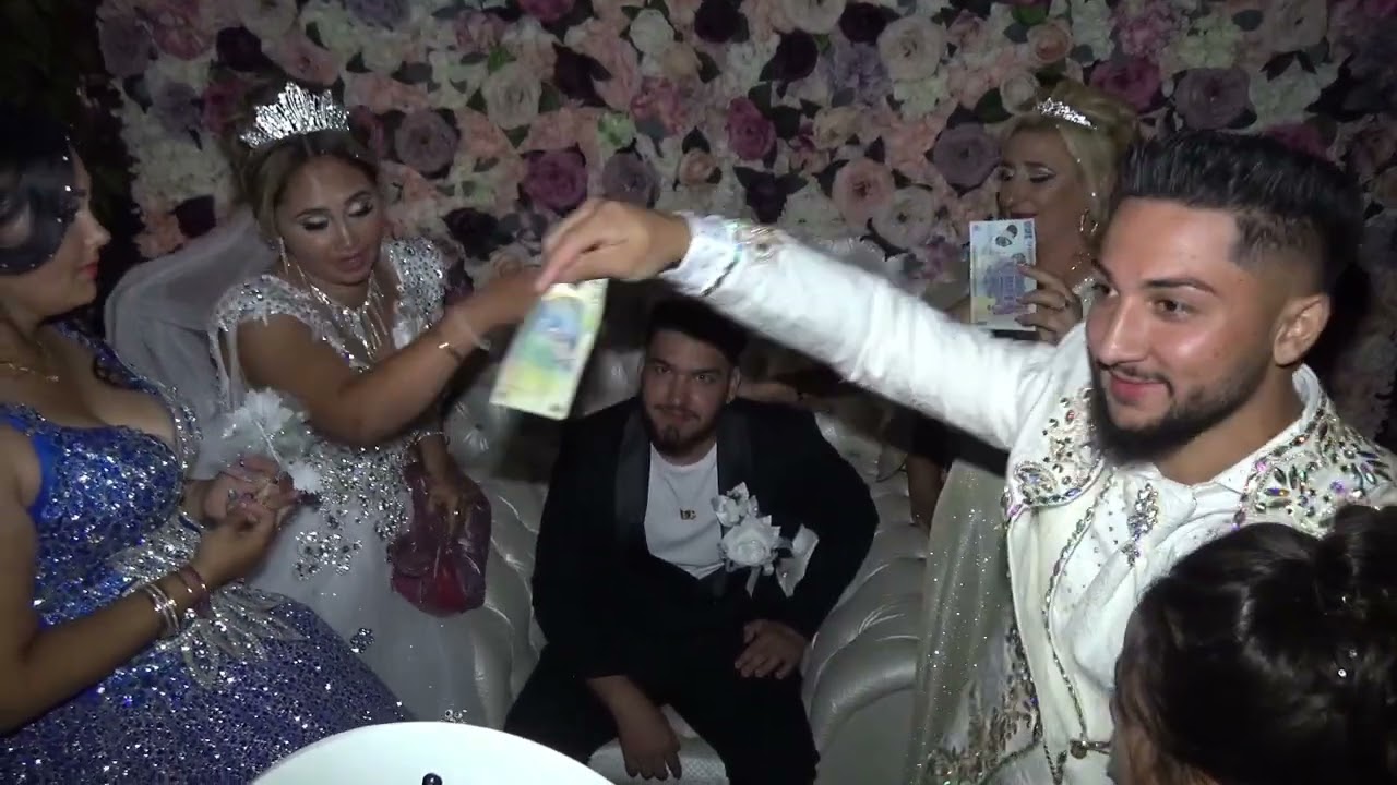 Nunta si Botez la Catane, Catalin si Dalba mirii si copii Erik si Alexandra 4