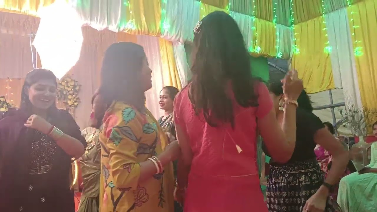 #shaadi #wedding #mehendi #song #masti #fun #enjoy #sistergoals 