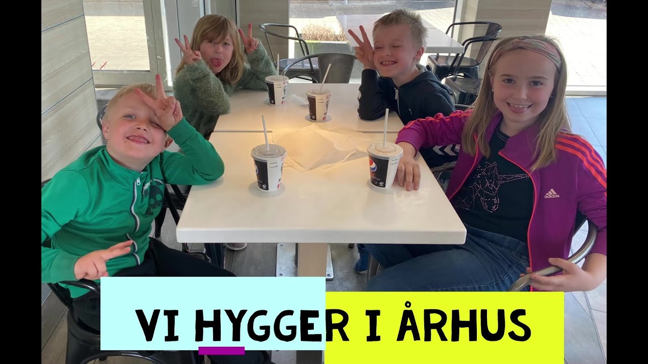 Familien Eriksen tager i Bazar vest i Århus