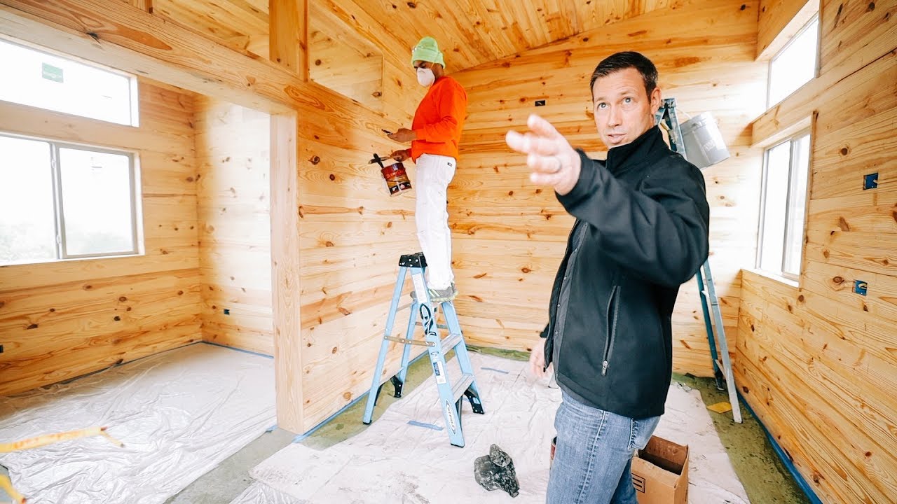 Tiny Houses Fight Homelessness - Charity Build