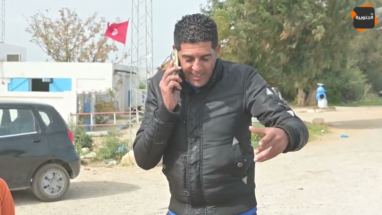 حكايات رمضان😂😂عجاج رجولي برشة أول ماعينوه في فرقة الإقتصادية بدا بالنقار وعطاه خطية 😂😂