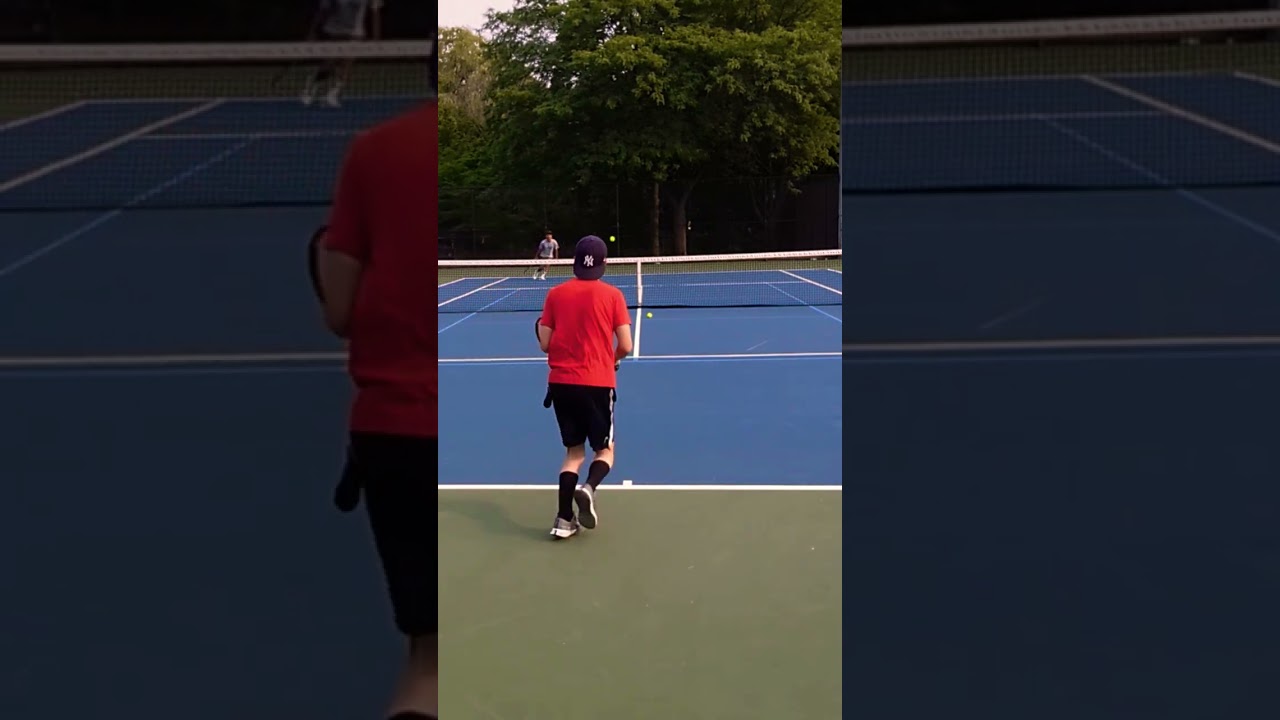 NTRP 3.5 Tennis🎾Volleying a swing volley! 