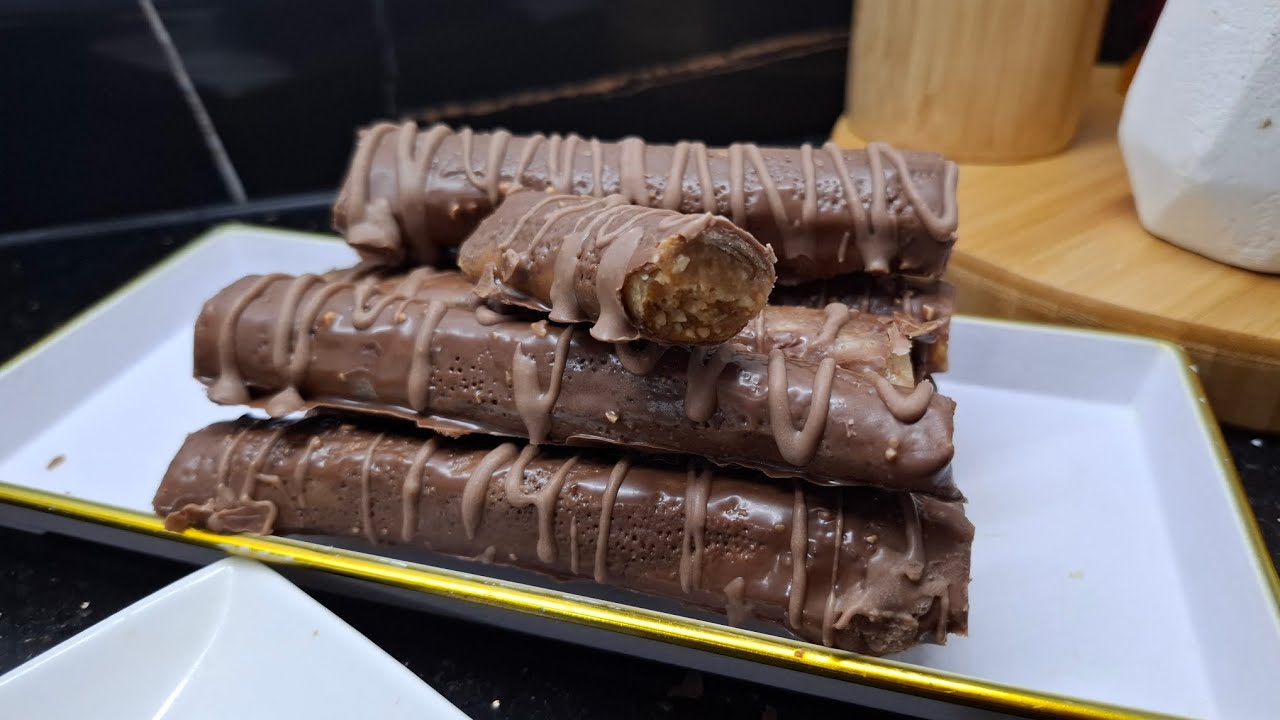 لي سيقار بالشكولات بحشو مختلف 😋 يجو مقرمشين يهبلو تاع سهرات رمضان 🌙