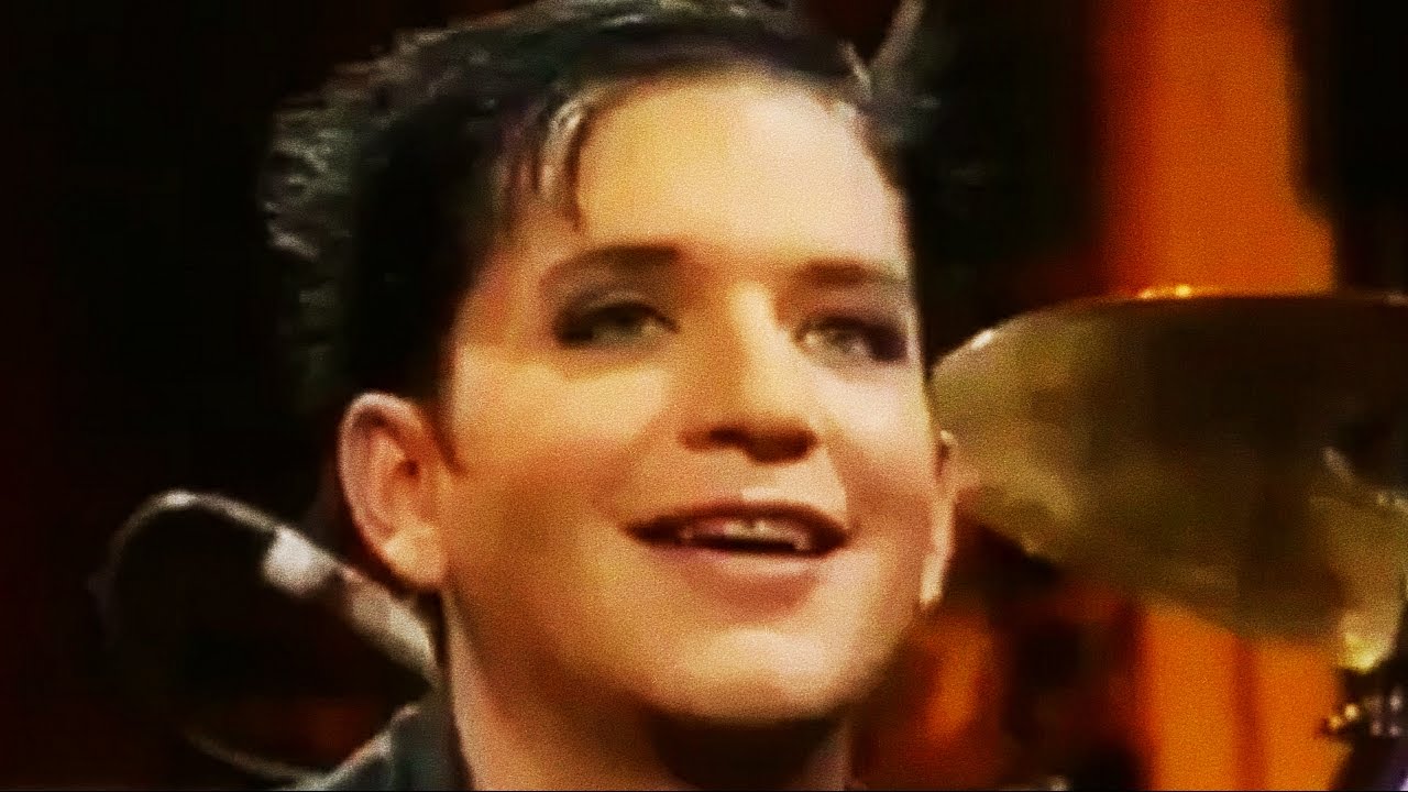 PLACEBO -  INTERVIEW - Le Reservoir, France 2001 - HQ