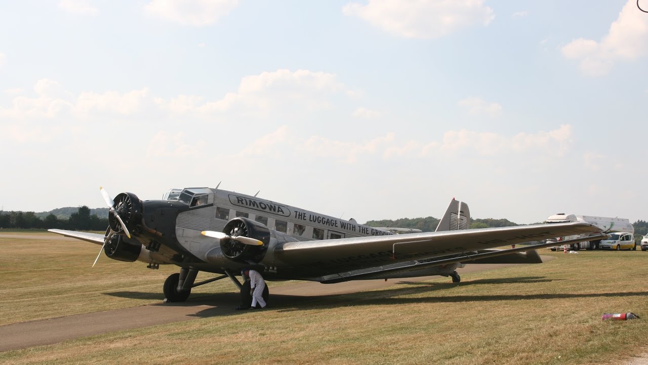Europas gro&szlig;es Oldtimer Fliegertreffen (Hahnweide Flugshow 2016)
