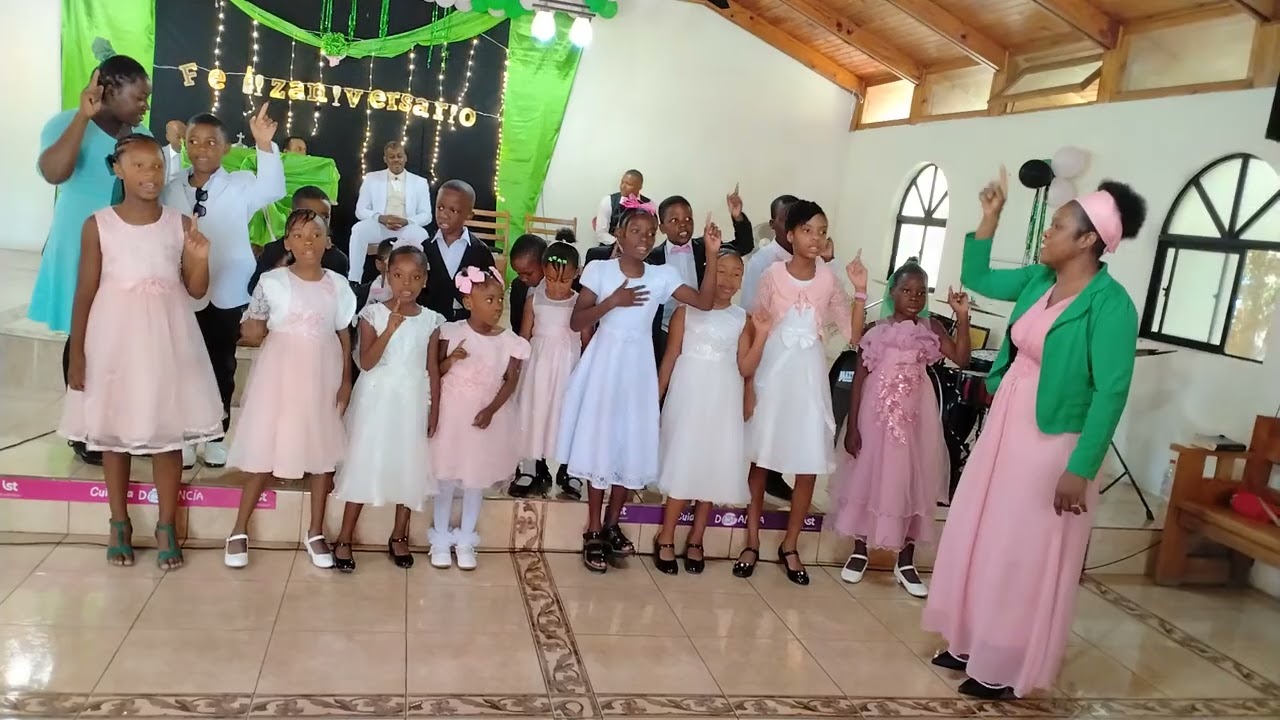 Les anfant assembre cretienne de berre chile #haiti #viralvideo 