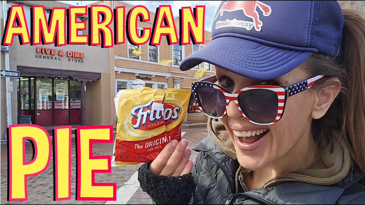 Едим чипсы Fritos на снегу возле магазина Woolworth's в Санта-Фе, где был изобретен пирог с чипса...