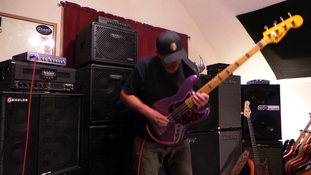 Bass Solo Improvisation (in F minor) - Funk/Jazz - Andy Irvine