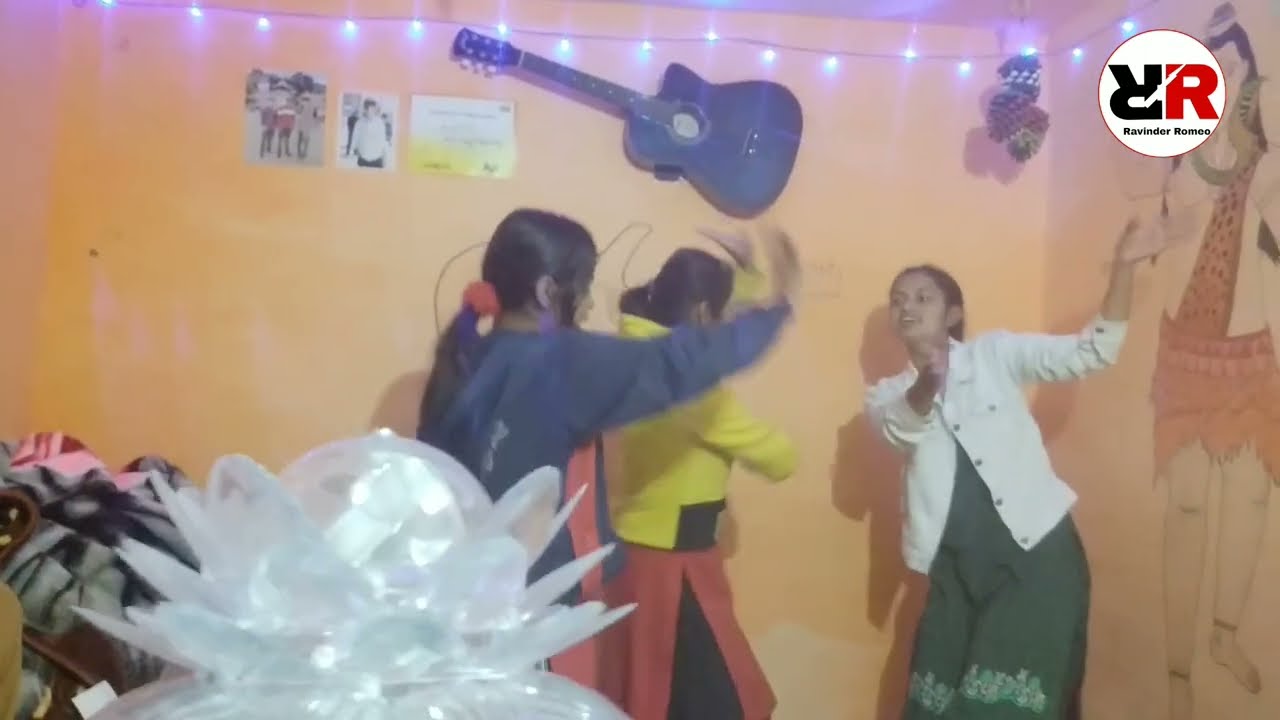 Letest Pahari song dance 2022 // pahari dance by girl // Ravinder Romeo