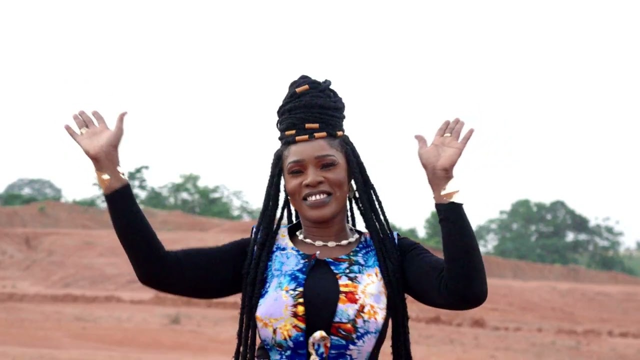 AWEHI -ESPOIR   ( CLIP OFFICIEL)