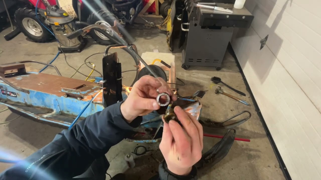 Revival of the 1974 Sno jet Astro — disassembly