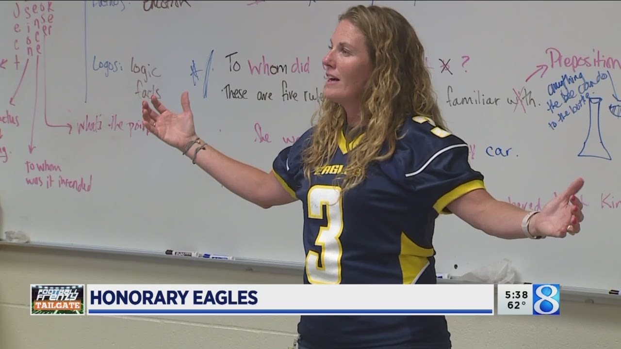 Players pay tribute to classroom coaches of Hudsonville