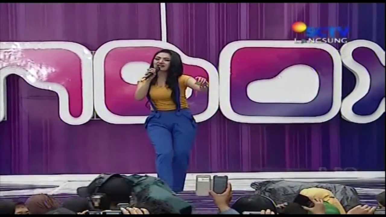 SITI BADRIAH Live At Inbox (30-12-2013) Courtesy SCTV