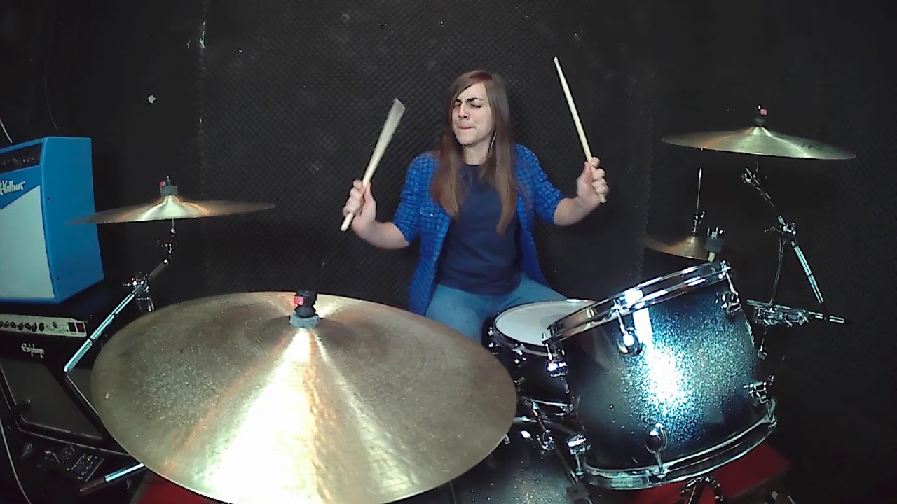Use somebody - Kings of leon - drum cover by Leire Colomo
